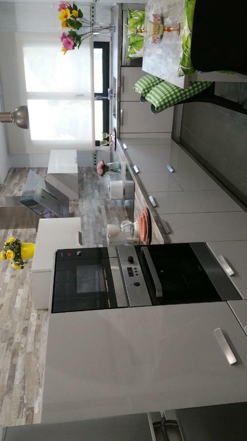 Apartamento Ideal Familias Y Grupos Vigo Luaran gambar
