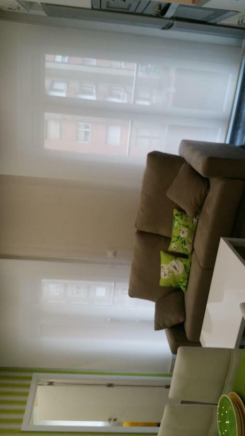 Apartamento Ideal Familias Y Grupos Vigo Luaran gambar